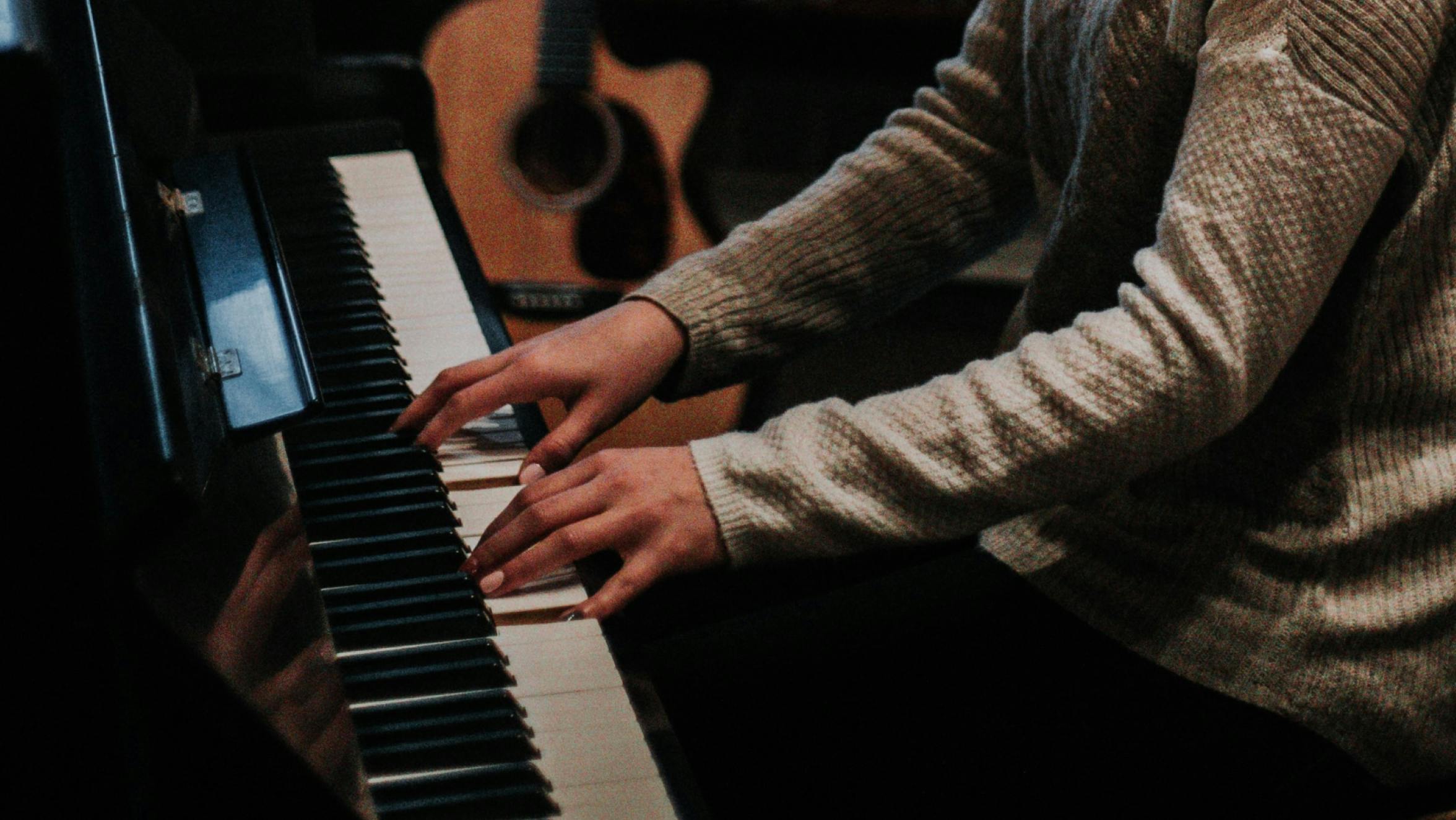 Ten essential tips when starting to learn to play the piano